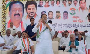 Shabbir Ali and Congress leaders address Kamareddy workers