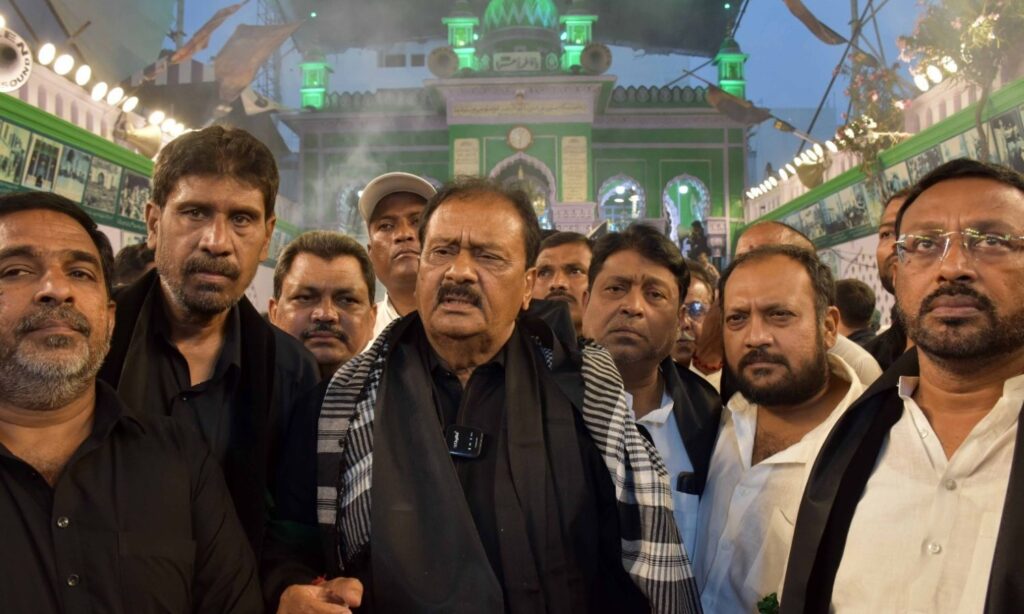 Shabbir Ali visits Bibi-ka-Alawa